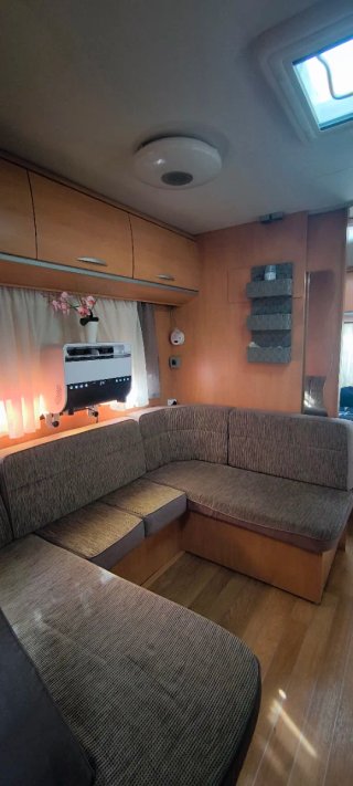 Caravana Sun Roller Tango 495 LX de 2010 con aire