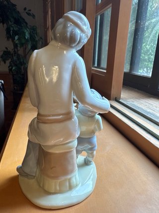 Figura de porcelana Tengra