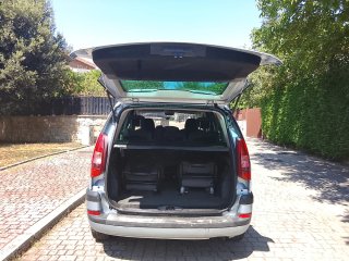Peugeot 807 2006