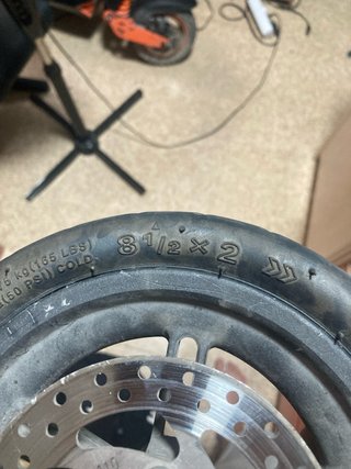 Rueda patinete eléctrico con disco freno