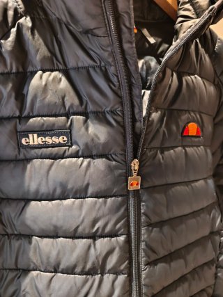 Chaqueta Ellesse acolchada capucha azul