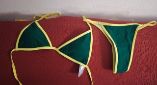 Bikini verde y amarillo talla S