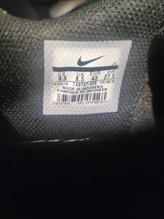 Zapatillas Nike Court Royale negras