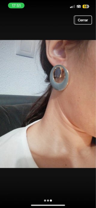 Pendientes grises