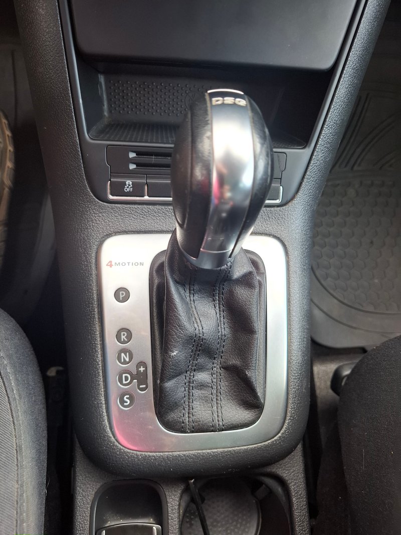 Volkswagen Tiguan 2.0 TDI BMT Sport 4x4 DSG 2013, foto 14