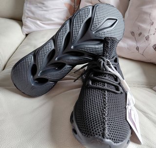 Deportivas negras talla 39