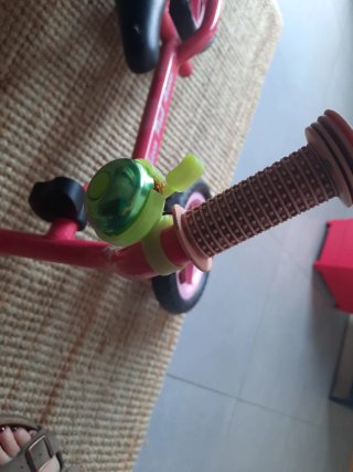 Bicicleta sin pedales rosa Chicco