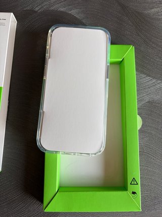 Cover Belkin SheerForce iPhone 15 MagSafe