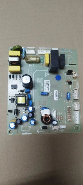 Tarjeta electrónica nevera Hisense BCD-465WY/HC2