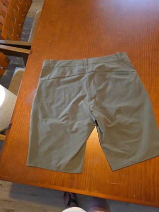 Bermudas Mammut Verde Oliva