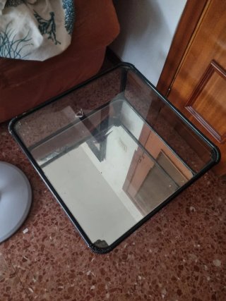 Mesa baja cristal, espejo y metal negra