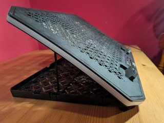 Base refrigeradora Krom para portátil