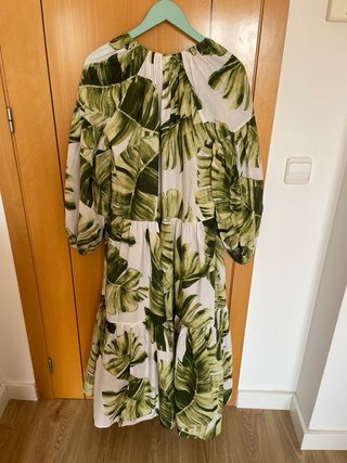 Vestido largo estampado hojas tropicales