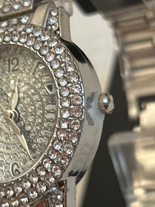 Reloj plateado acero brillantitos nuevo