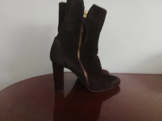 Botines de tacón marrones