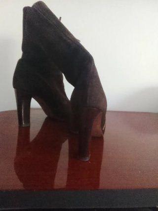 Botines de tacón marrones