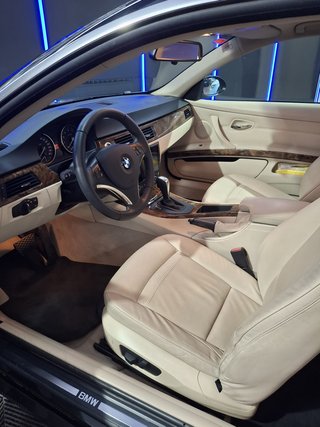 BMW 3 Coupé 325 i 218