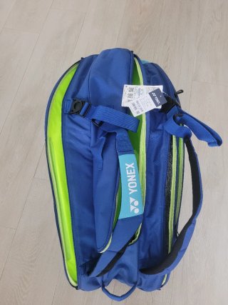 Raquetero Yonex blu per 9 racchette NUOVO
