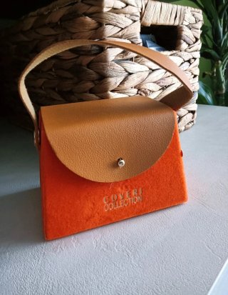 Coveri Collection pochette arancione con foulard