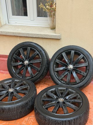 Neumáticos Volkswagen R17
