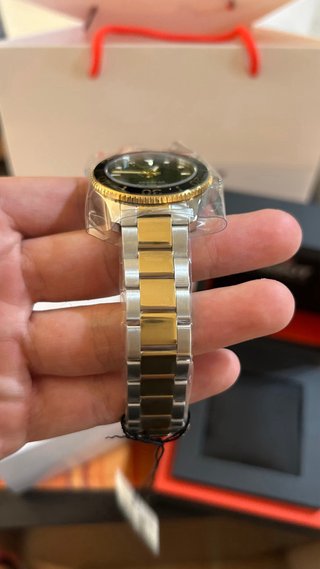 Tissot Seastar 1000 Negro Oro 40mm