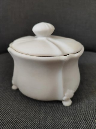 Caja joyero antigua porcelana blanca biscuit