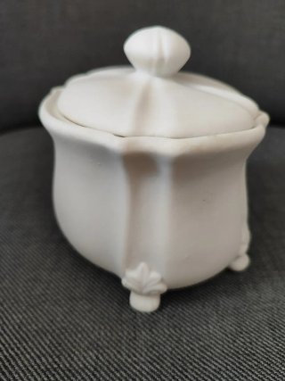 Caja joyero antigua porcelana blanca biscuit