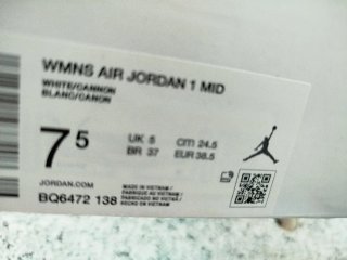 Jordan Air 1 Mid Verde Agua y Blanco