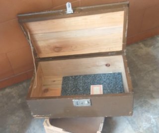 Baúl antiguo de madera, años 30
