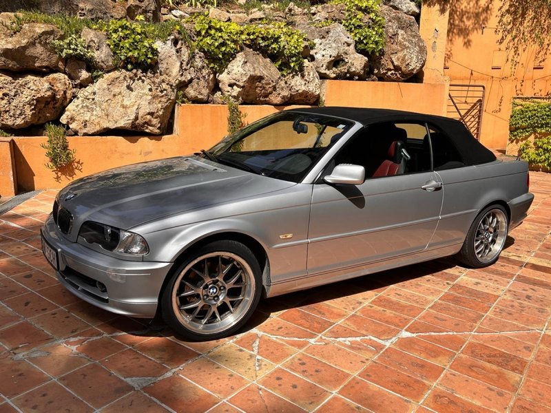 BMW Serie 3 2001 - foto 1