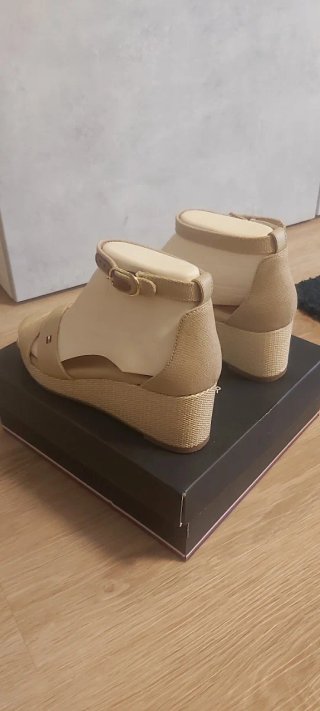 Sandalias Tommy Hilfiger Beige Talla 37
