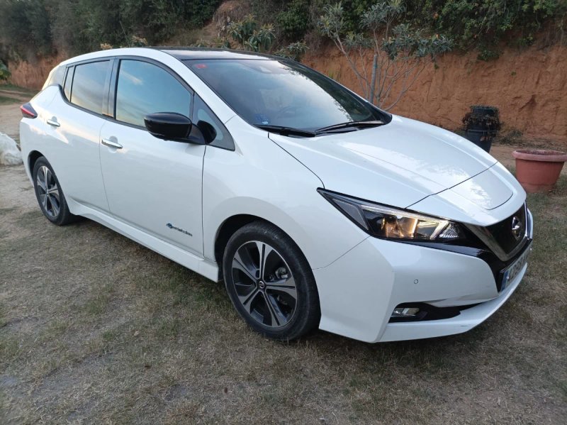 Nissan Leaf 2018 - foto 1