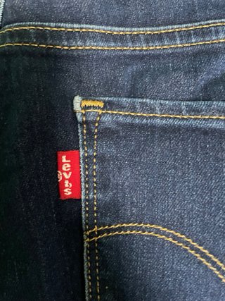 Pantalón Levi's 312 de mujer. Talla 31.