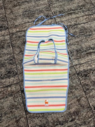 Colchoneta para silla de bebé a rayas