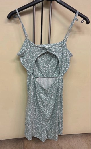 Mono corto Pull&Bear floral veraniego