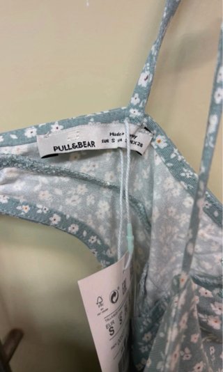 Mono corto Pull&Bear floral veraniego