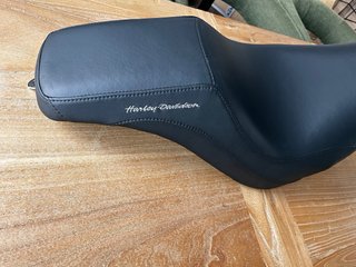 Asiento Harley Davidson Badlander
