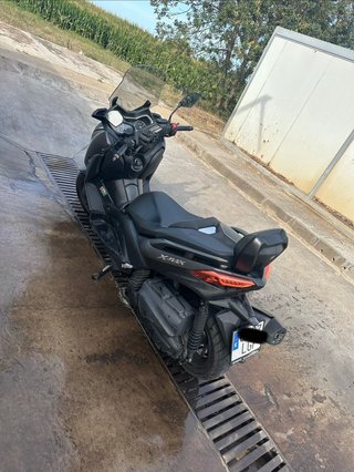 Yamaha X-MAX 400 Negro/Gris