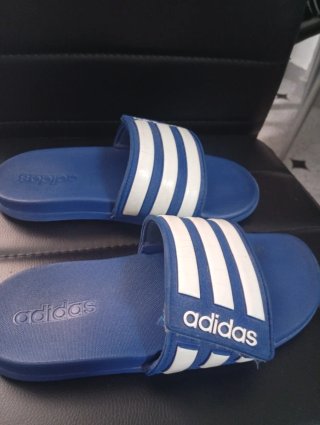 Chanclas Adidas Azul y Blanco