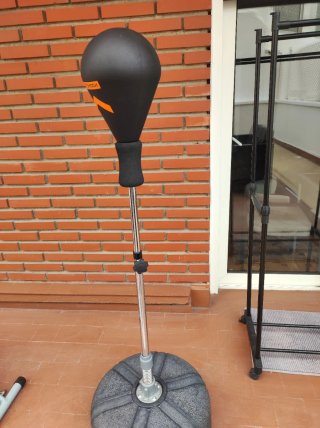 Puching boll más banco de abdominales