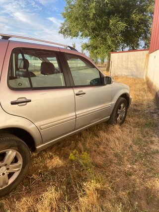 Mercedes-Benz ml 270 2004