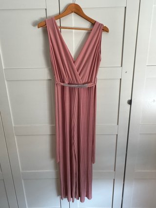 Mono elegante rosa palo con chal