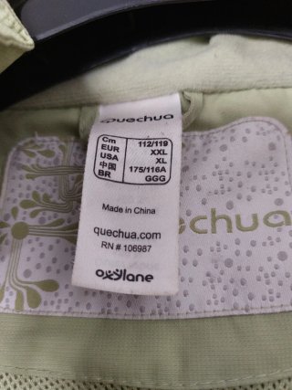 Chubasquero técnico Quechua verde