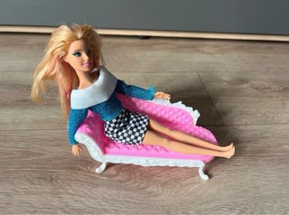 Armario, literas y sofá Barbie (sin muñeca)