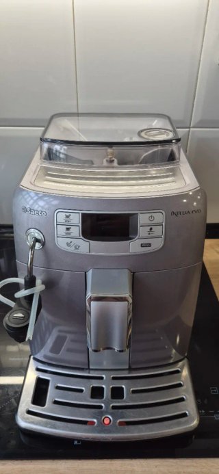 Cafetera Saeco Intelia Evo