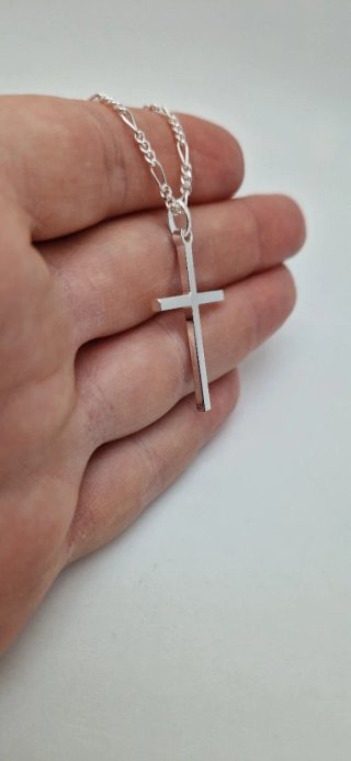 CADENA Y CRUZ DE PLATA
