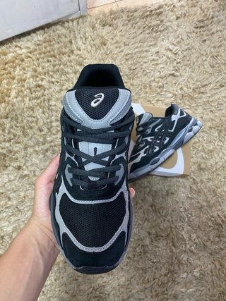 Zapatillas Asics Negras como nuevas