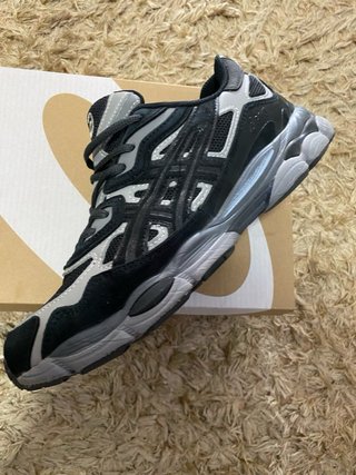 Zapatillas Asics Negras como nuevas