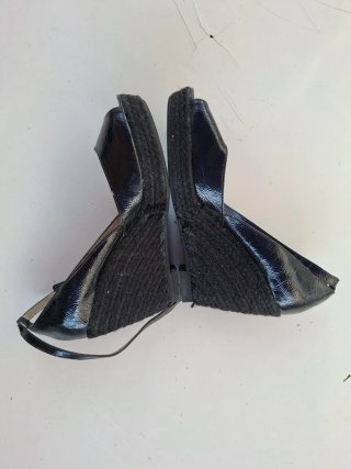 Zapatos de cuña negros para mujer