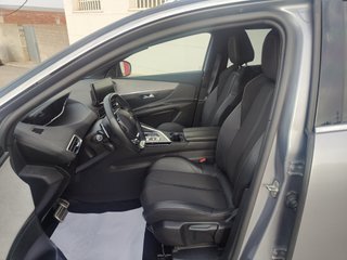 Peugeot 3008 e-EAT8 300 GT